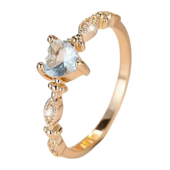 Heart Shape Natural Aquamarine Engagement Ring set in Rose Gold - Picture 5 of 7